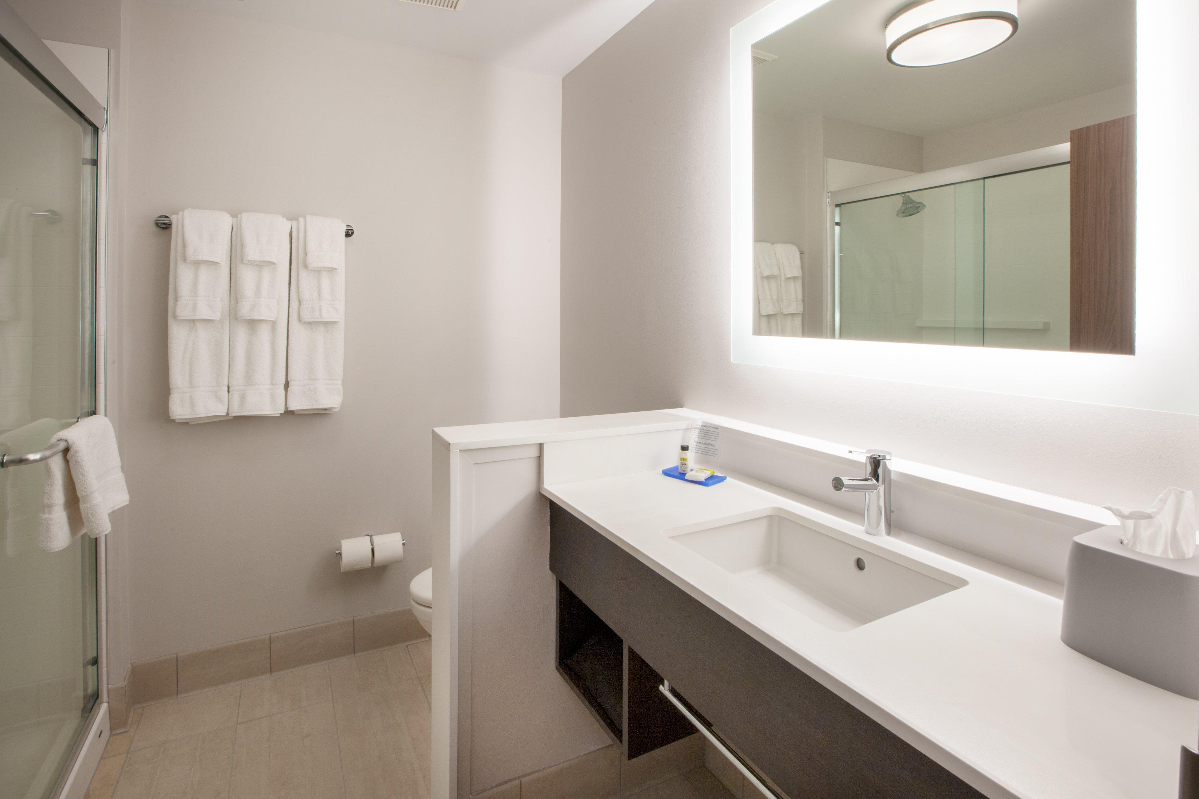 Hotel Holiday Express & - East - Bradley By Ihg 3*